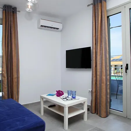 Nikiana City Center Apartment