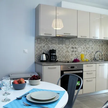 Nikiana City Center Apartment